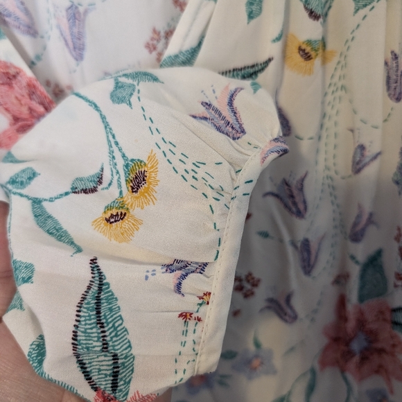 Euc Old navy floral long sleeve blouse size xxl - Picture 6 of 7